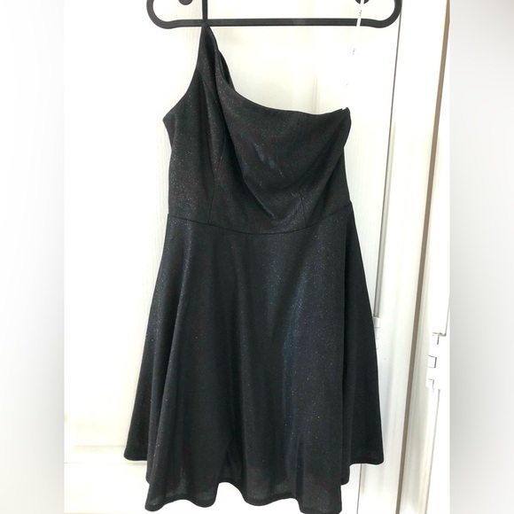 Lulus Dresses & Skirts - Lulu's Shimmering Black One-Shoulder Dress